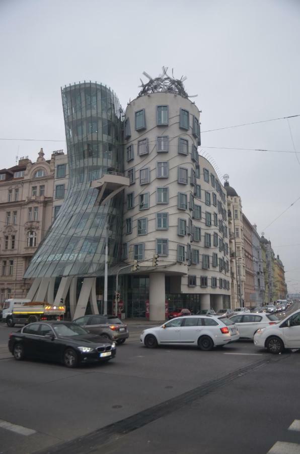 The Dancing House Residence, Two Bedroom Apartment With Balcony Near River! ปราก ภายนอก รูปภาพ